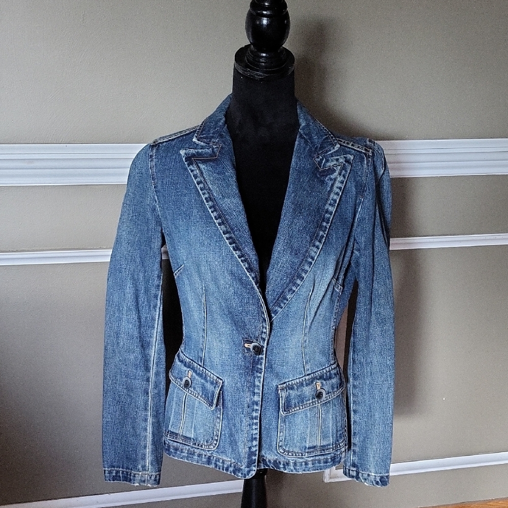GAP Women's Blue Denim Jacket Size Medium